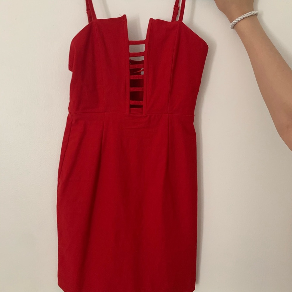 Red Tobi bodycon dress w middle cutouts